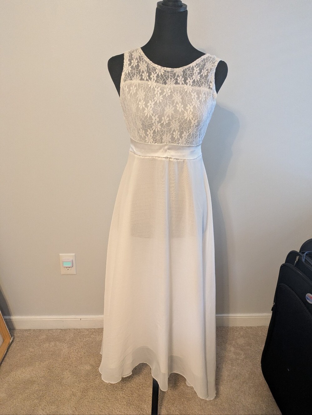 White Lace Sheer Overlay Sleeveless Dress Size S Satin Tie Back Maxi